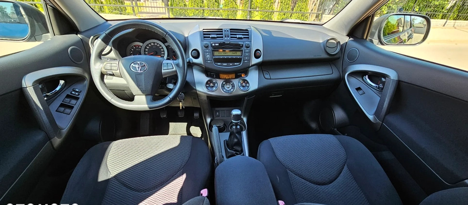 Toyota RAV4 cena 38900 przebieg: 161000, rok produkcji 2009 z Białystok małe 379